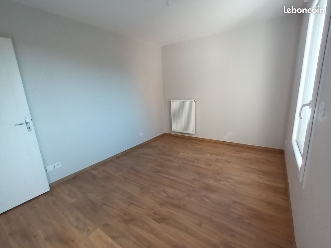 Appartement à louer, 67m², Serpaize