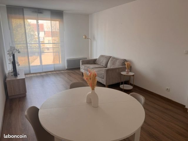 Appartement à louer, 65m², Compiègne
