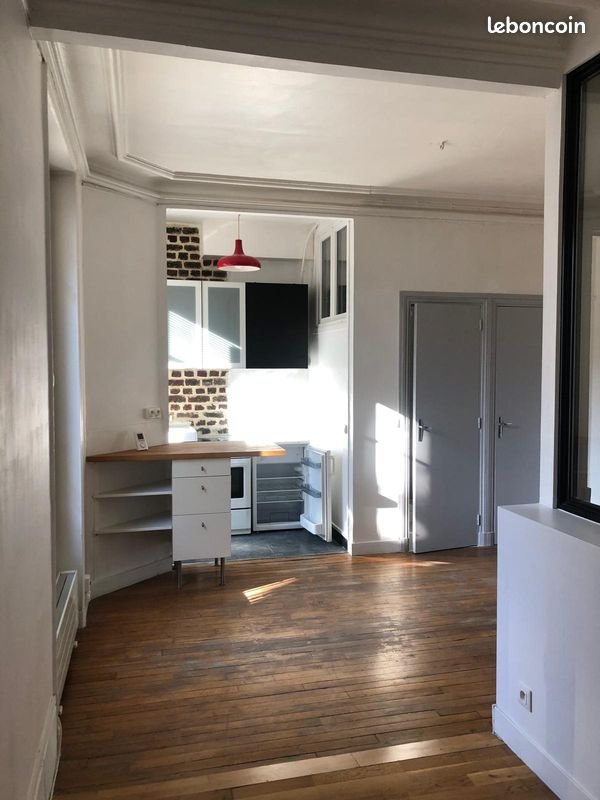 Appartement à louer, 28m², Paris 18ème