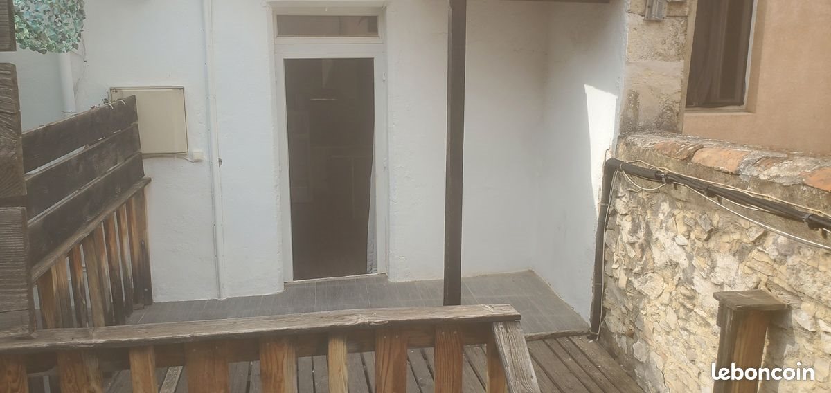 Appartement à louer, 31m², Nîmes
