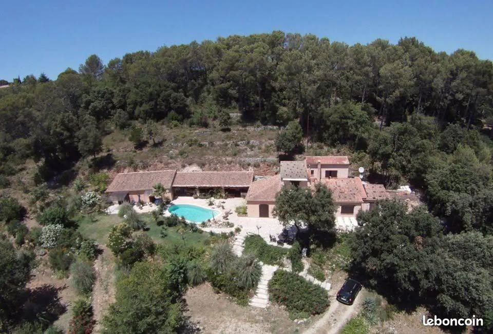 Appartement à louer, 30m², Trans-en-Provence