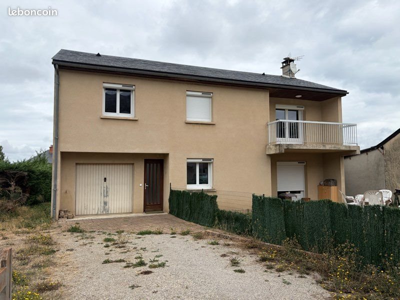Appartement à louer, 80m², Laissac