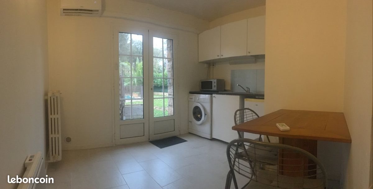 Appartement à louer, 23m², Valbonne