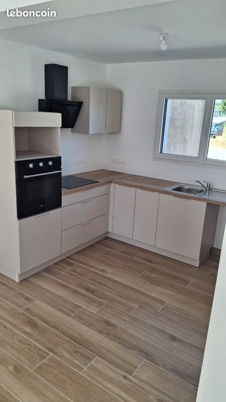 Maison à louer, 77m², Landaul