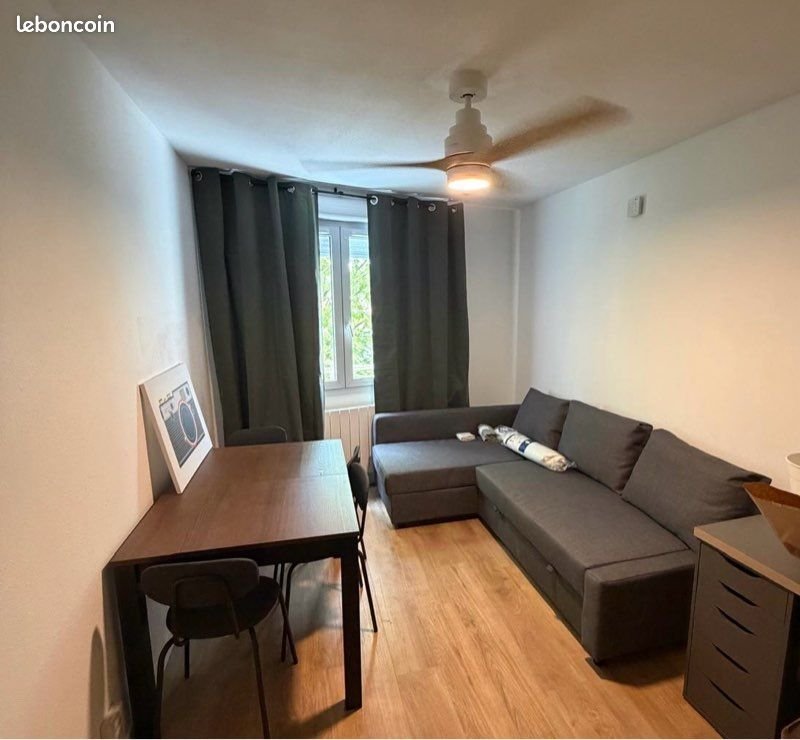 Appartement à louer, 19m², Saint-Étienne