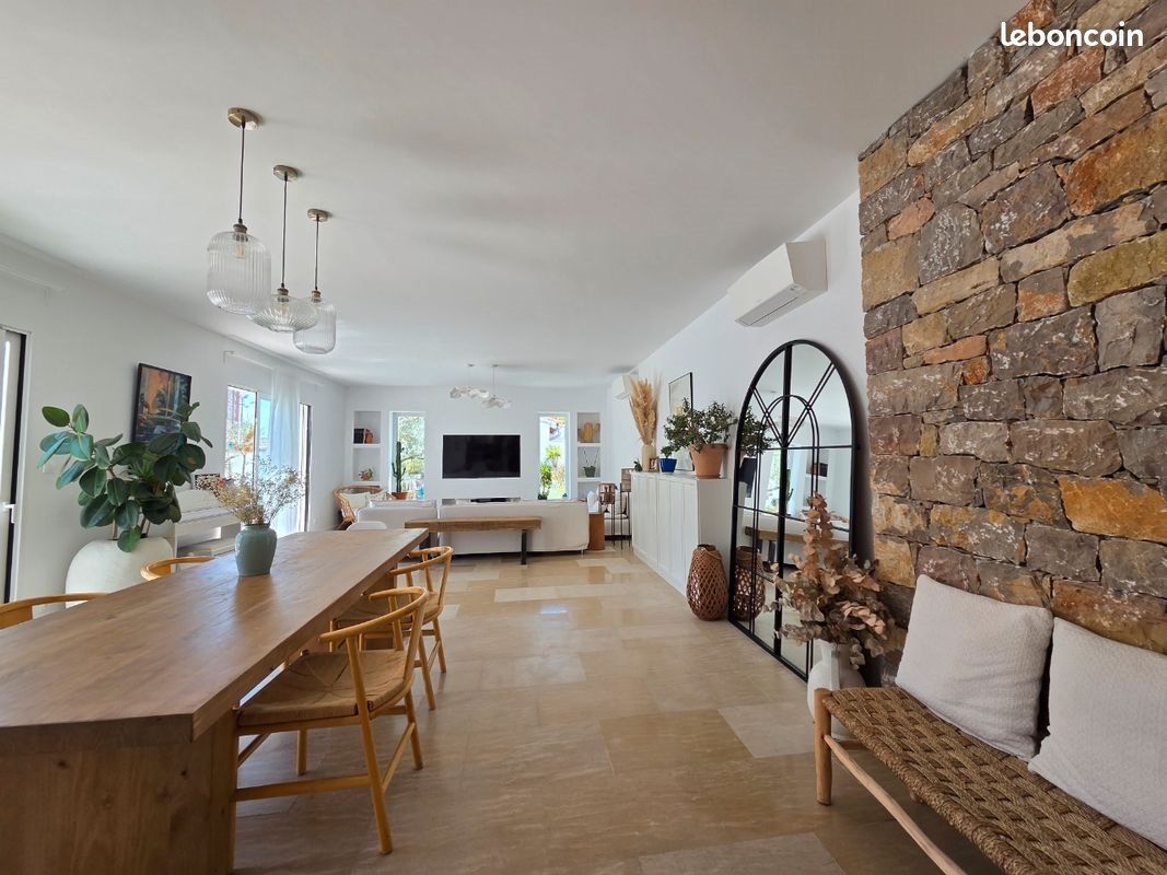 Maison à louer, 180m², Lorgues