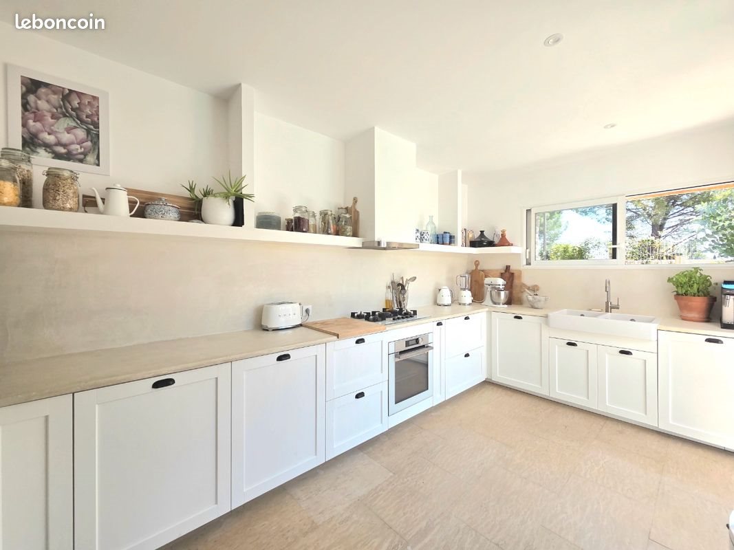 Maison à louer, 180m², Lorgues