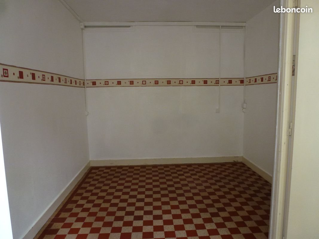 Maison à louer, 40m², Cléré-les-Pins