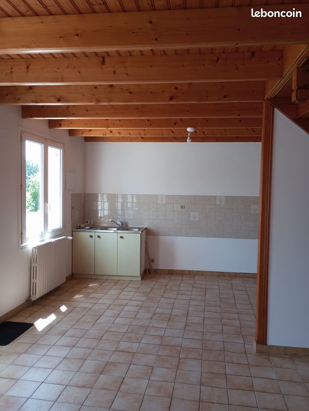 Maison à louer, 52m², Plounévez-Moëdec