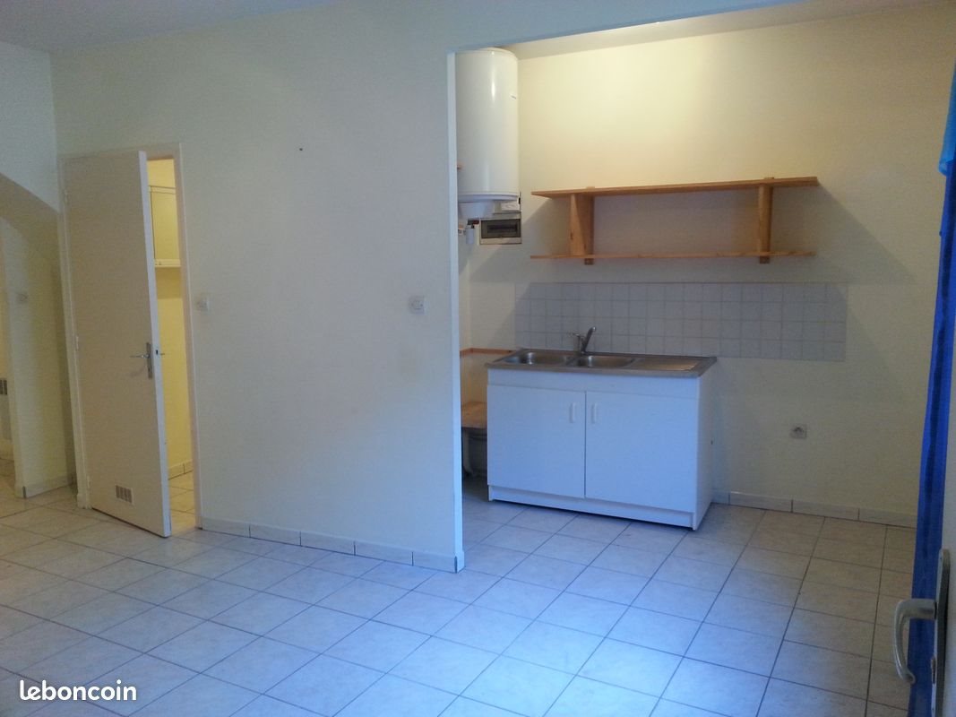Appartement à louer, 32m², Sauve