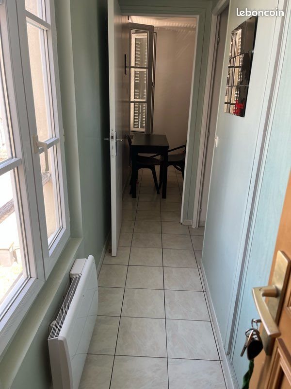 Appartement à louer, 25m², Fontainebleau