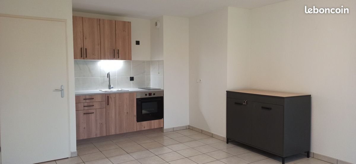Appartement à louer, 46m², Ville-la-Grand