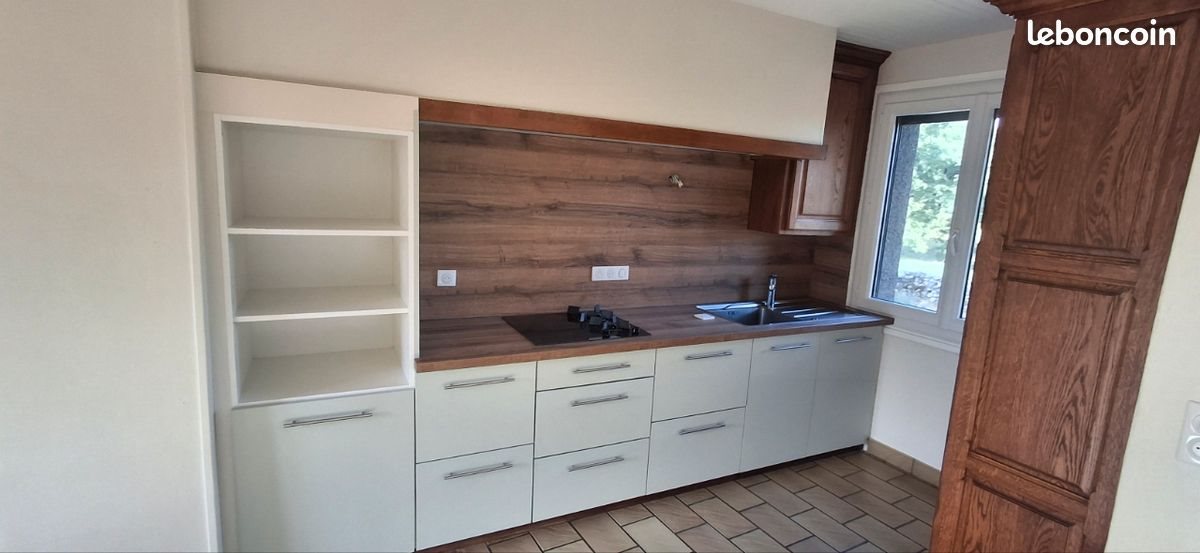 Maison à louer, 60m², Laguiole