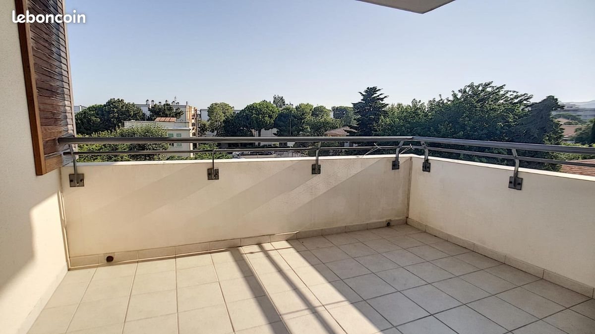 Appartement à louer, 46m², Marseille 8ème