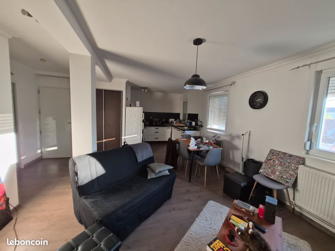Appartement à louer, 52m², Saint-Max