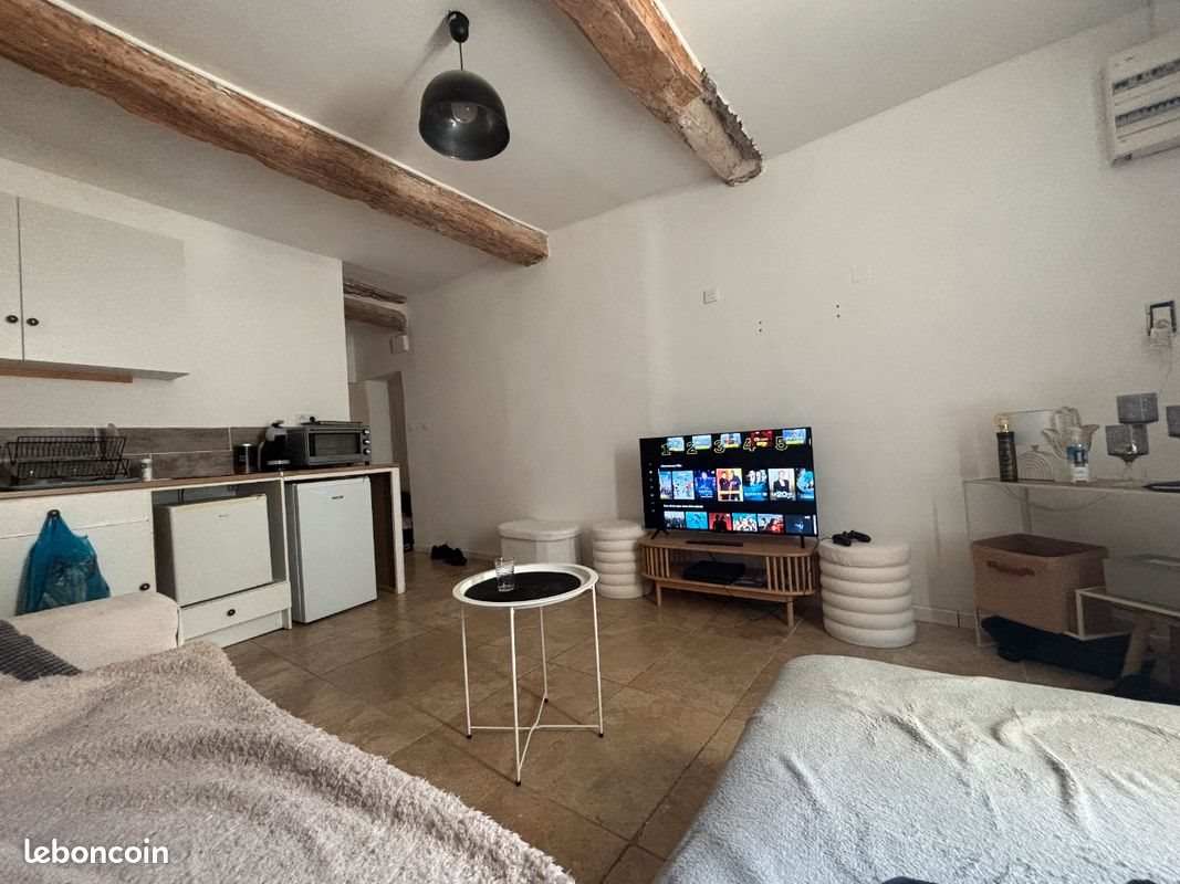 Appartement à louer, 32m², Meyrargues