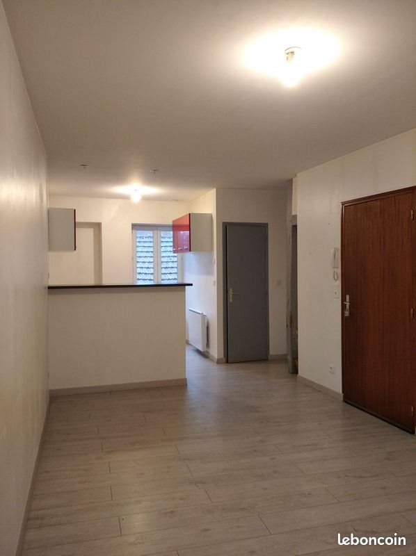 Appartement à louer, 45m², La Châtre