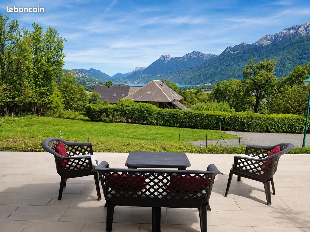 Maison à louer, 167m², Doussard