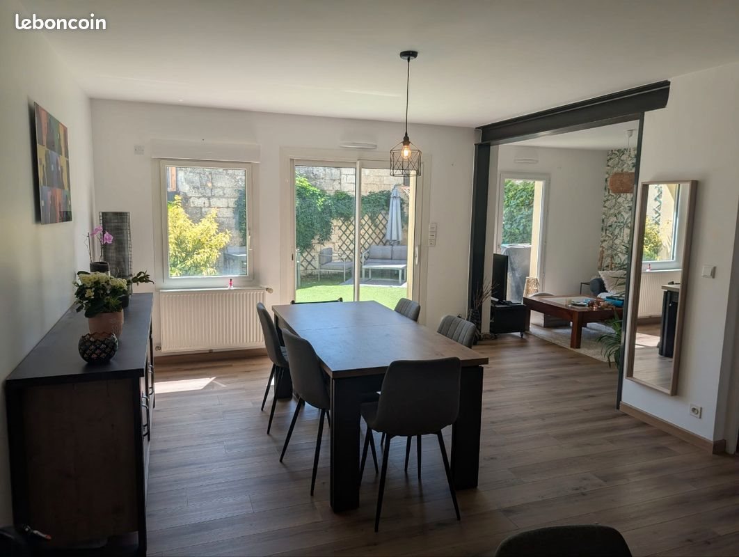 Maison à louer, 110m², Fougères