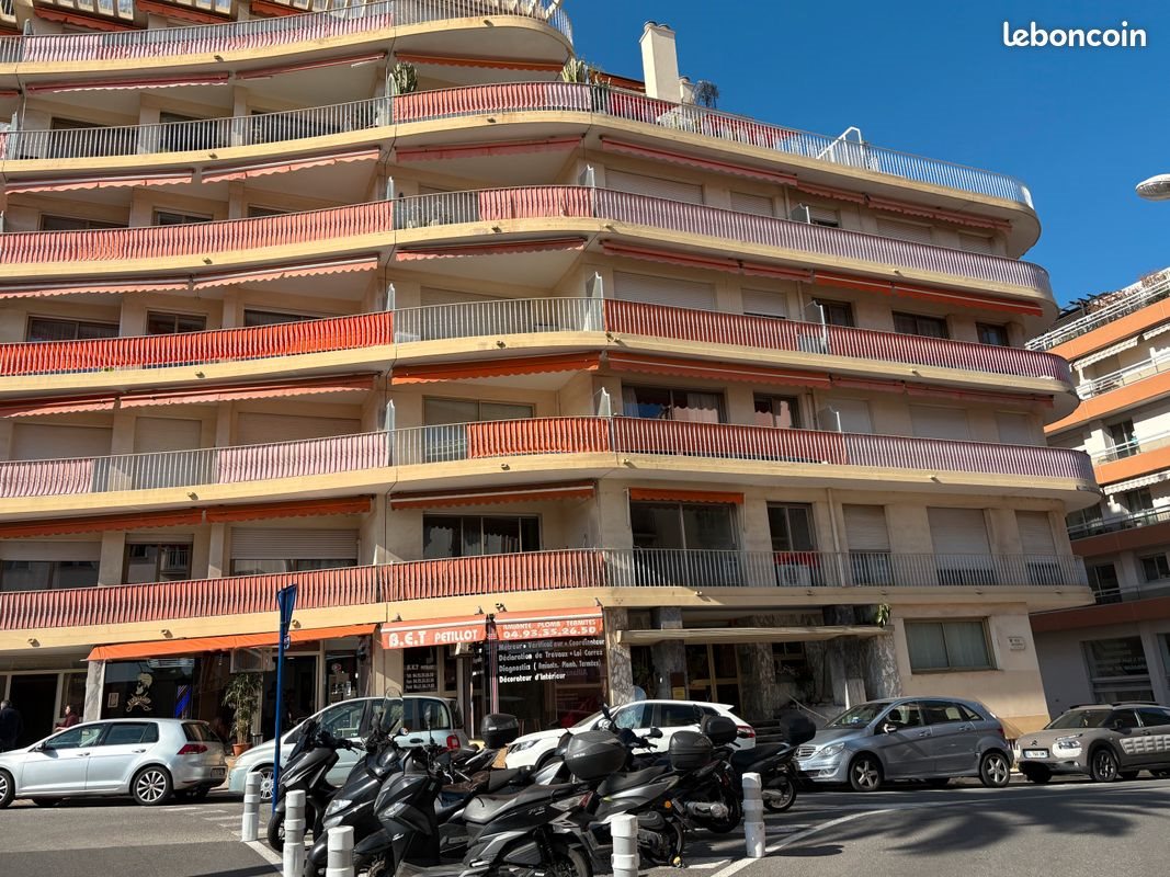 Appartement à louer, 45m², Menton