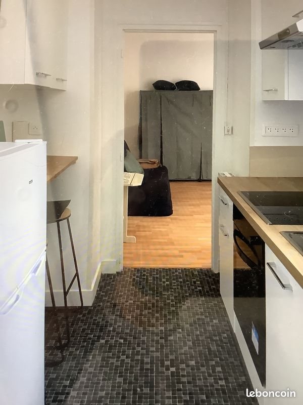 Appartement à louer, 28m², Rochefort