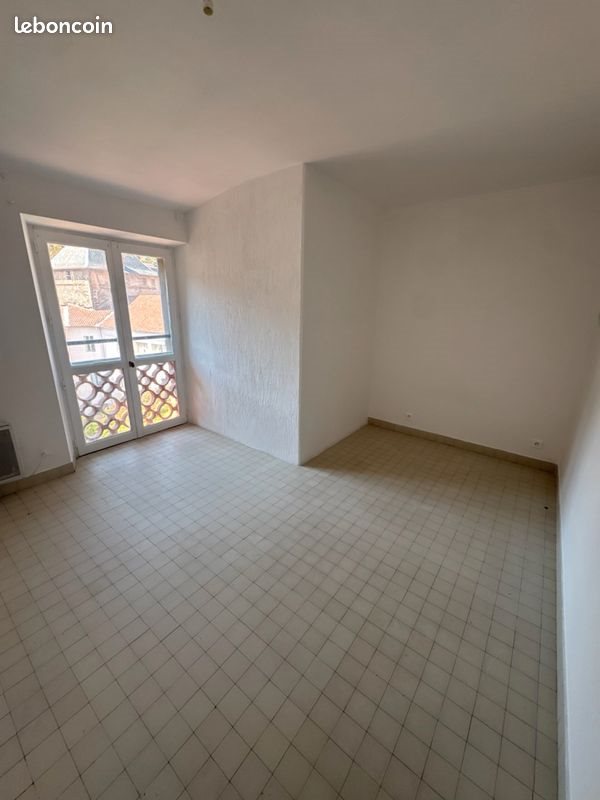 Appartement à louer, 46m², Saint-Pons-de-Thomières