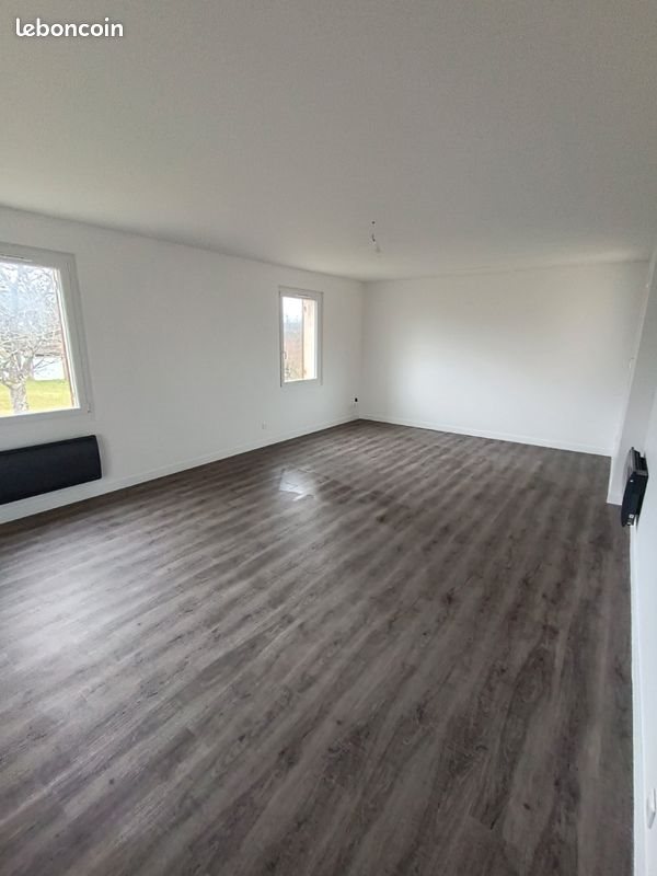 Maison à louer, 100m², Marcillac-Saint-Quentin