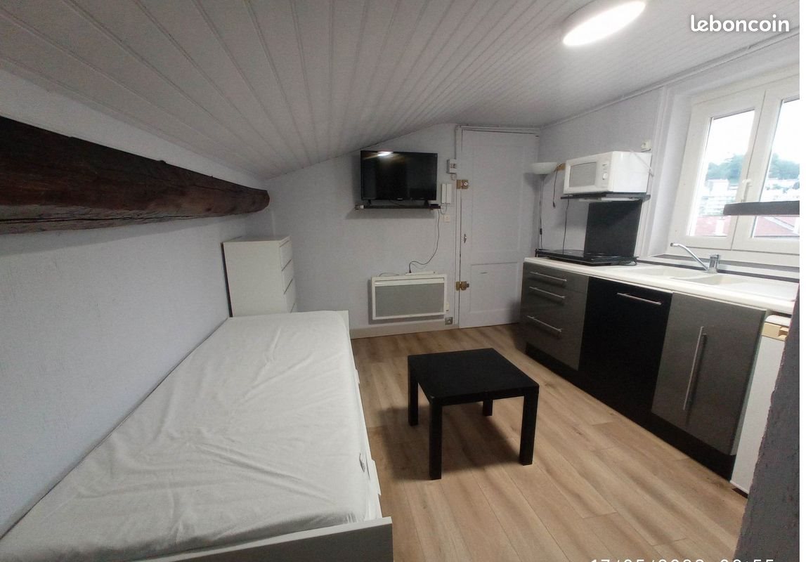 Appartement à louer, 15m², Saint-Etienne
