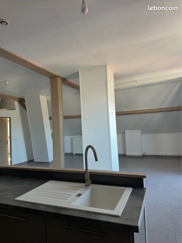 Appartement à louer, 75m², Villeneuve-sur-Yonne
