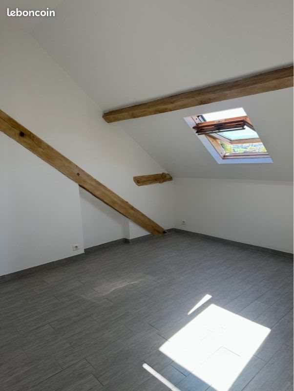 Appartement à louer, 75m², Villeneuve-sur-Yonne
