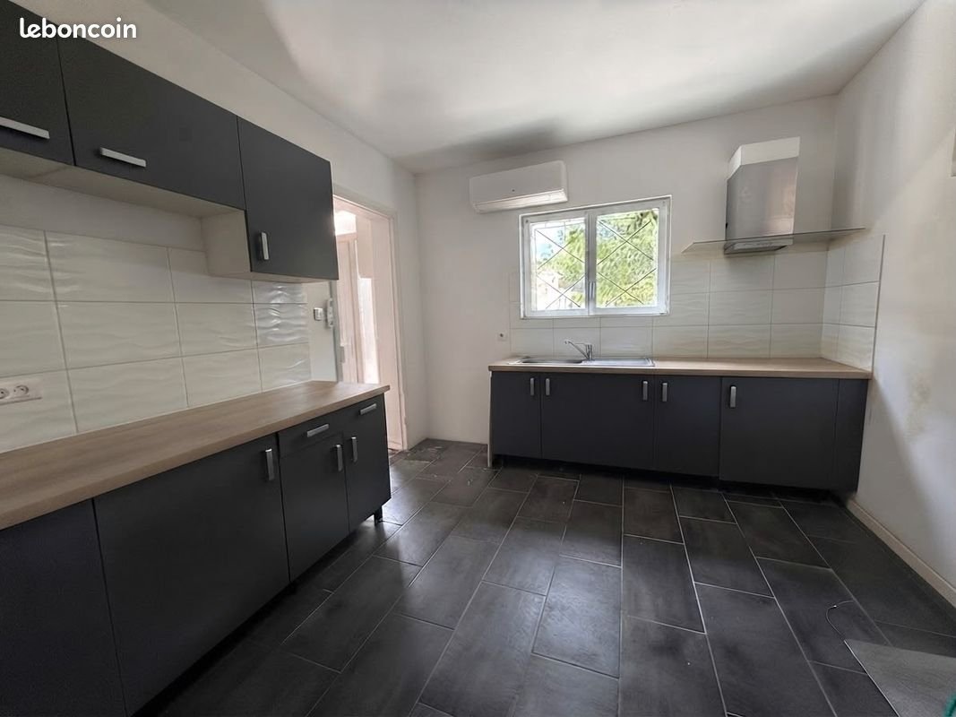 Maison à louer, 80m², Montpon-Ménestérol