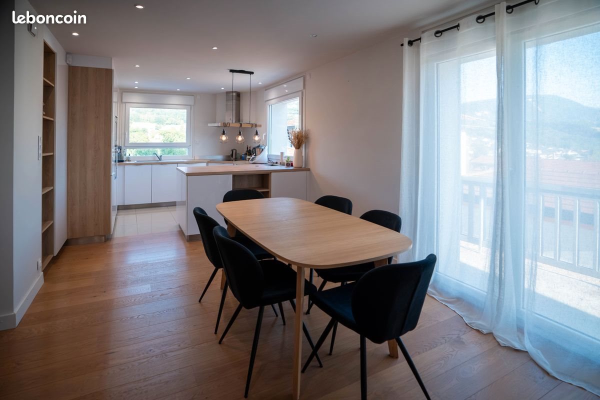 Appartement à louer, 84m², Seyssel