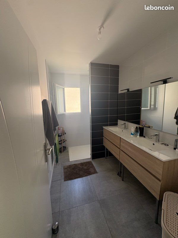 Maison à louer, 100m², Saint-Romain-de-Benet