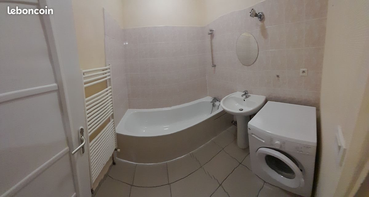 Appartement à louer, 65m², Lyon 8ème