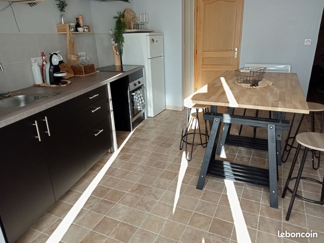 Appartement à louer, 64m², Montoison