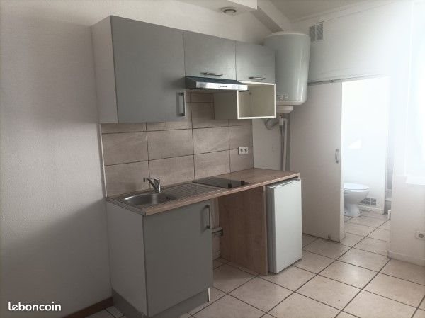 Appartement à louer, 32m², Nîmes