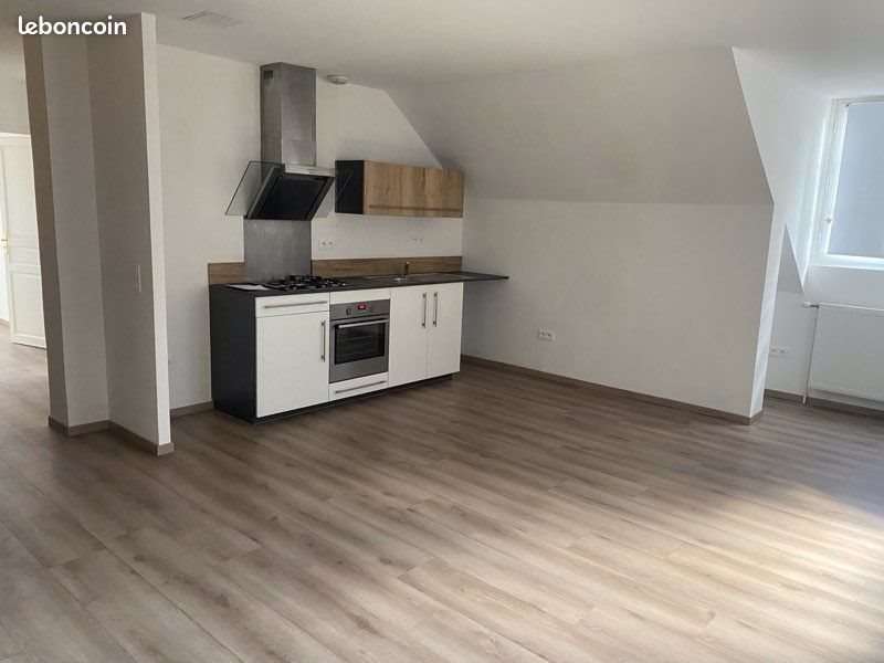 Appartement à louer, 82m², Compiègne