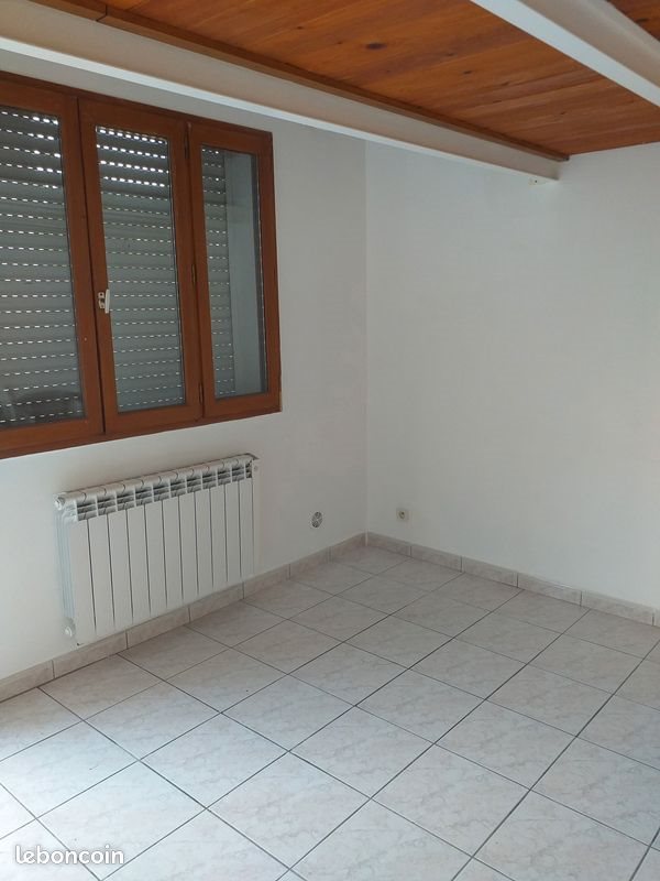 Appartement à louer, 15m², Lunel