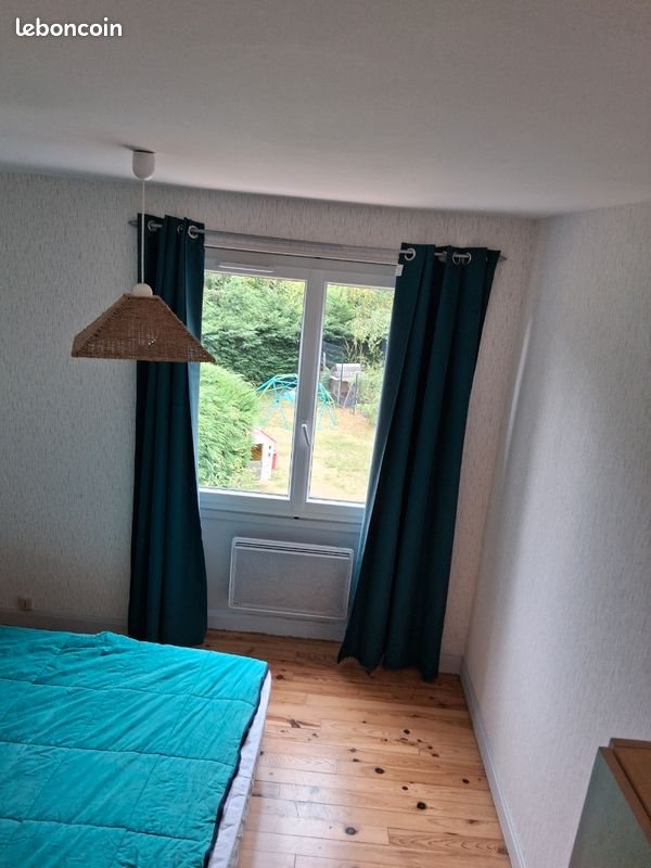 Maison à louer, 80m², Manzat