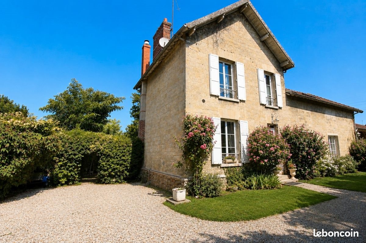 Maison à vendre, 183m², Mours