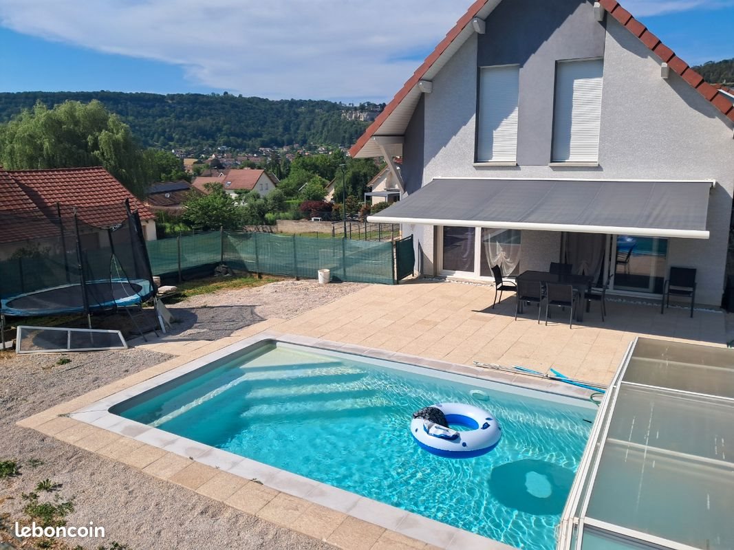 Maison à vendre, 130m², Ornans