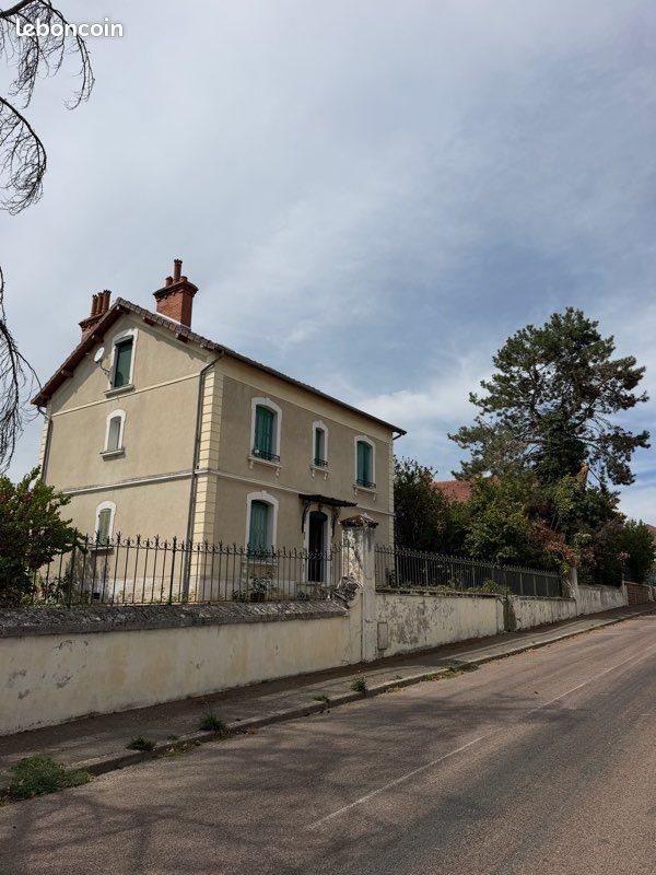 Maison à vendre, 220m², Le Creusot