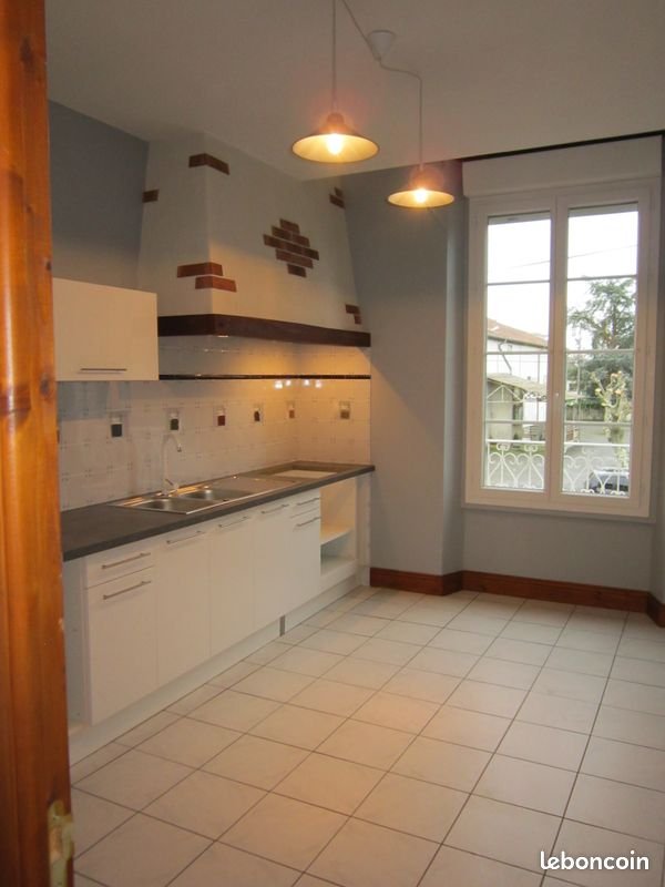 Appartement à louer, 70m², Rabastens-de-Bigorre