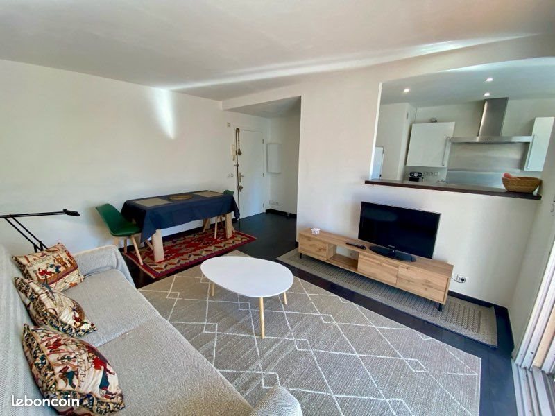 Appartement à louer, 41m², Antibes