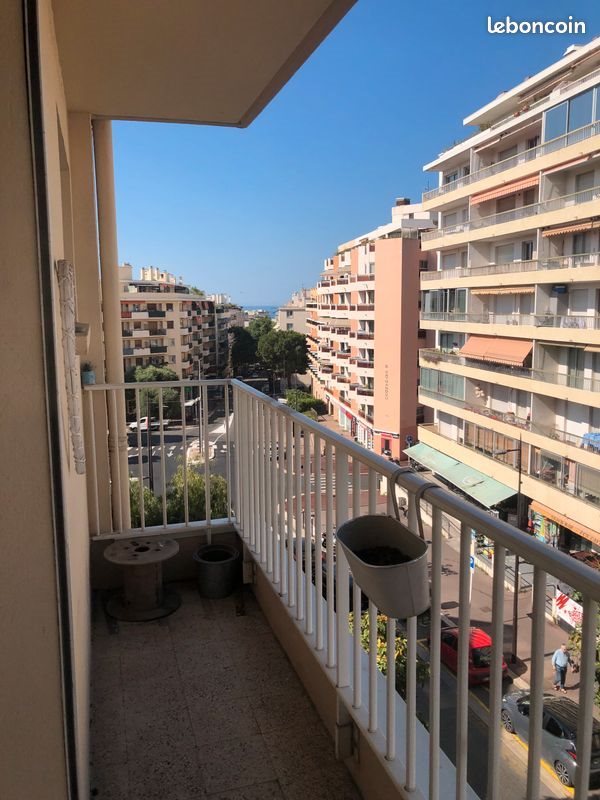 Appartement à louer, 60m², Antibes