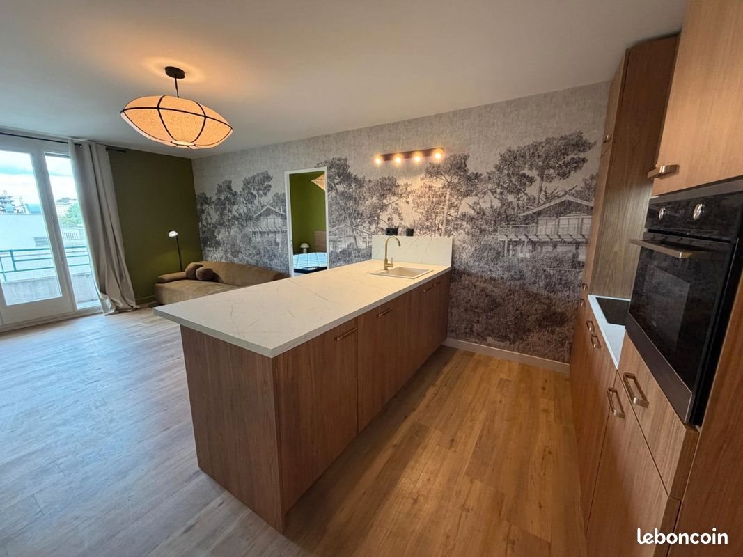 Appartement à louer, 79m², Saint-Étienne