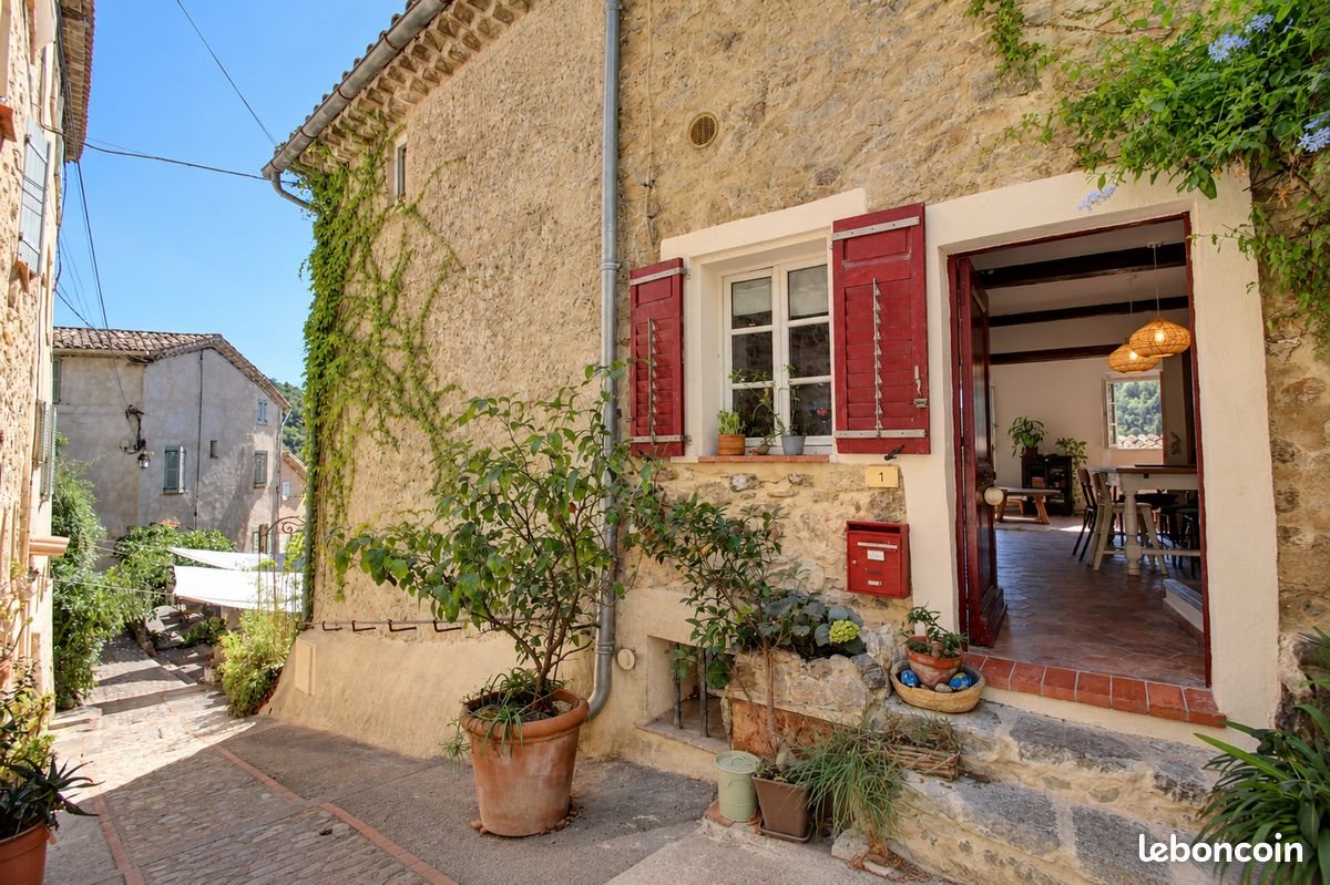 Maison à louer, 84m², Auribeau-sur-Siagne