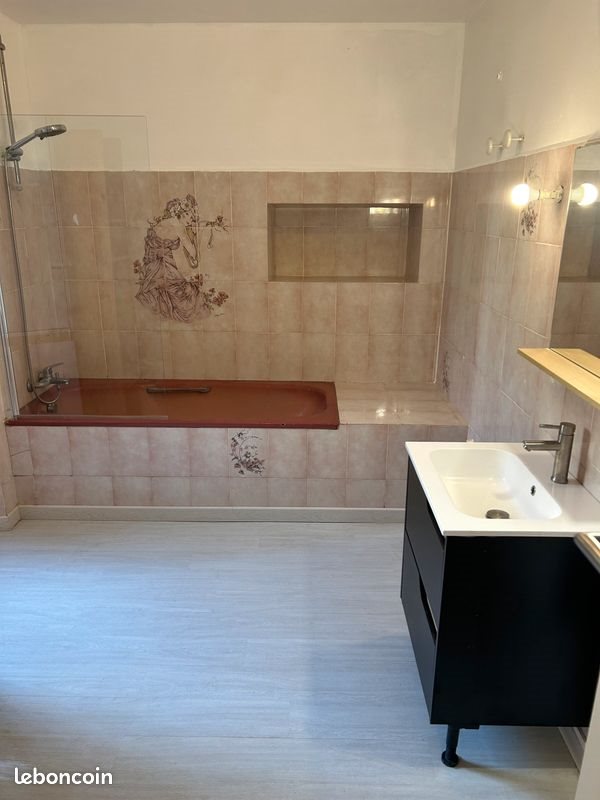 Appartement à louer, 80m², Saint-Pons-de-Thomières