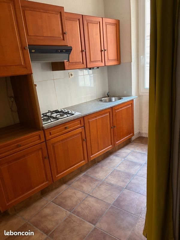 Maison à louer, 90m², Sigean