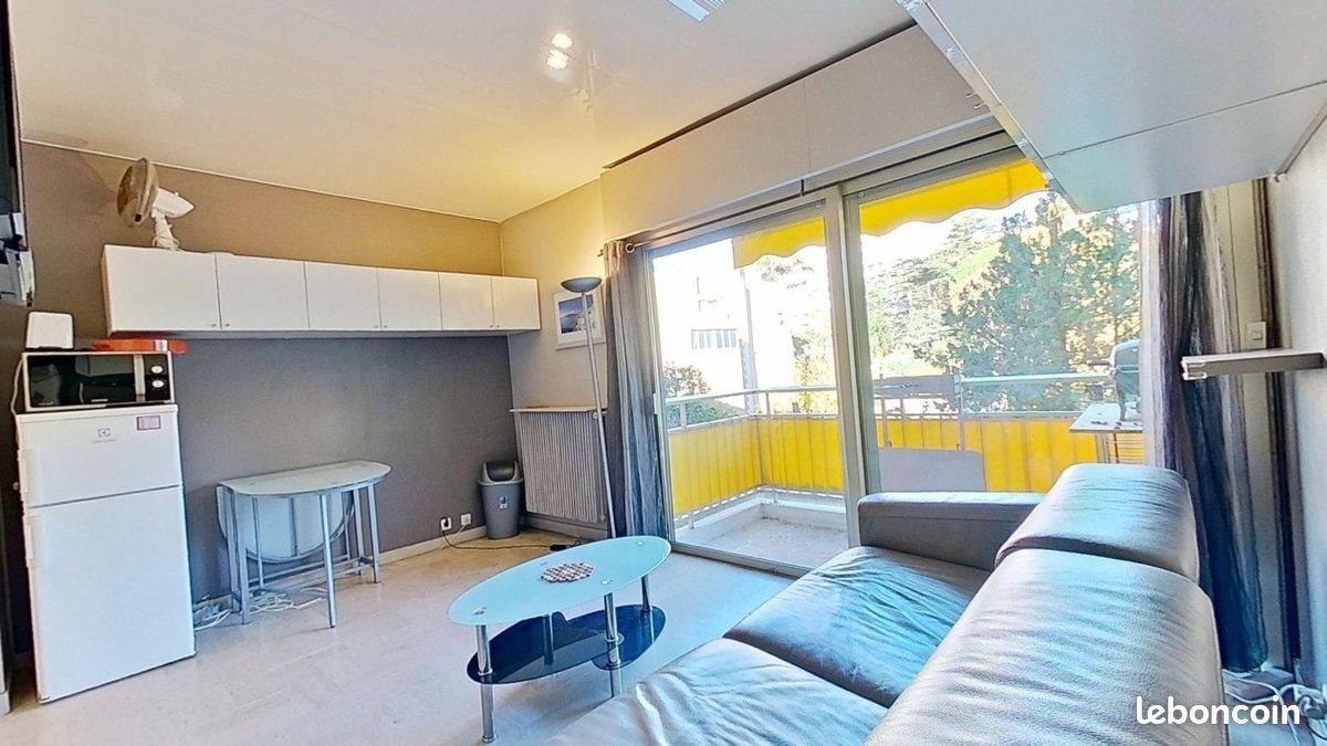 Appartement à louer, 19m², Cannes-la-Bocca